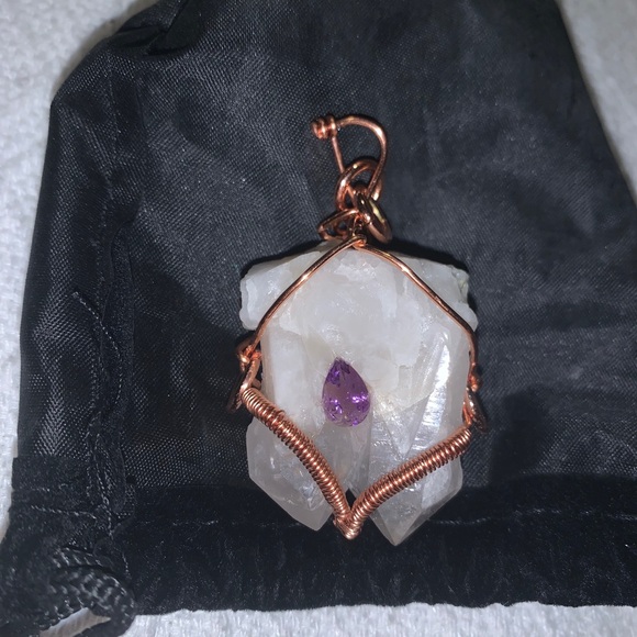 Jewelry - Quartz pendant